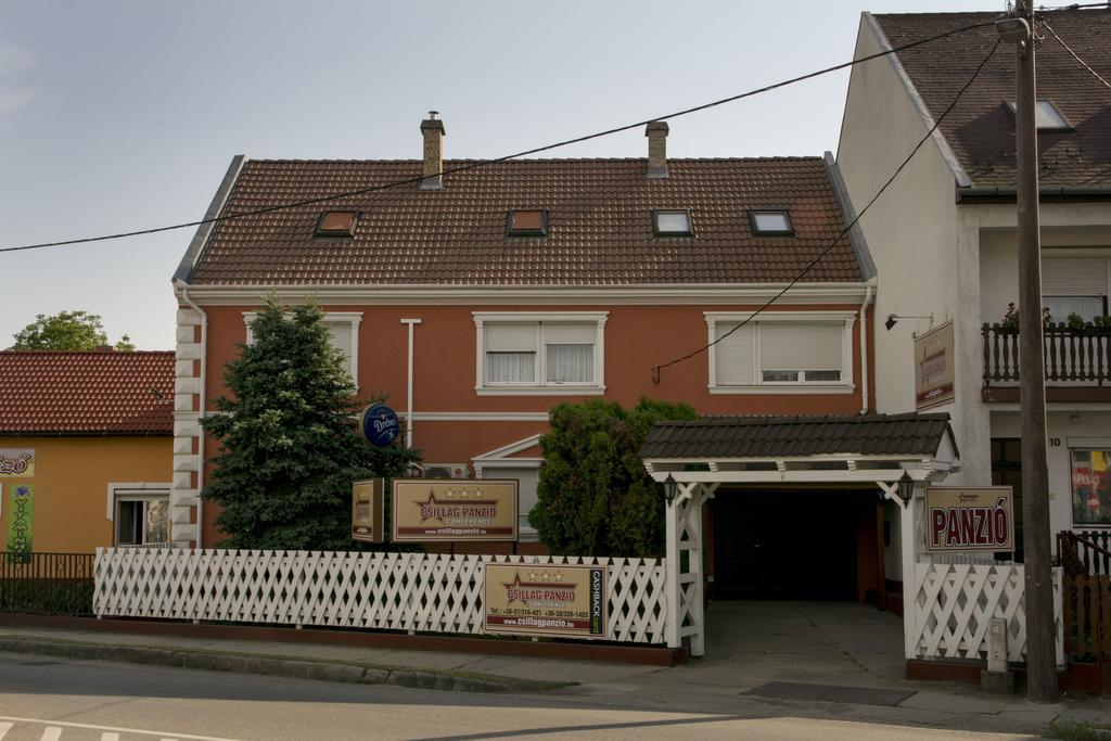 Csillag Panzio Hotel Vac Luaran gambar