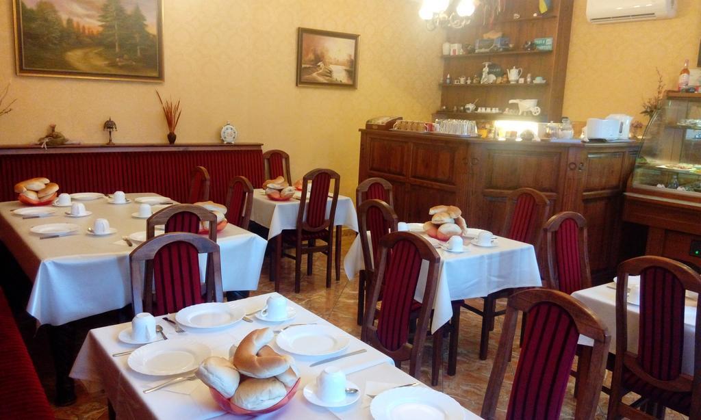 Csillag Panzio Hotel Vac Luaran gambar